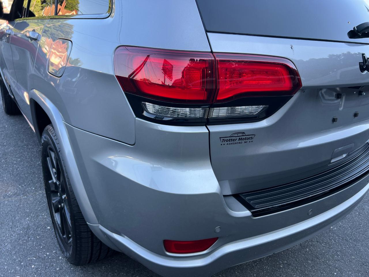 Jeep Grand Cherokee RWD 4dr Laredo Altitude 2018