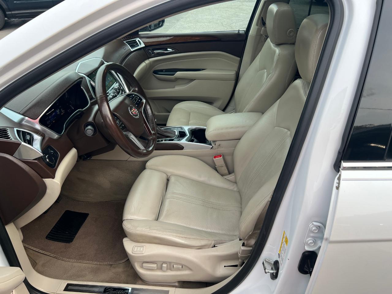 Cadillac SRX Luxury Collection FWD 2015