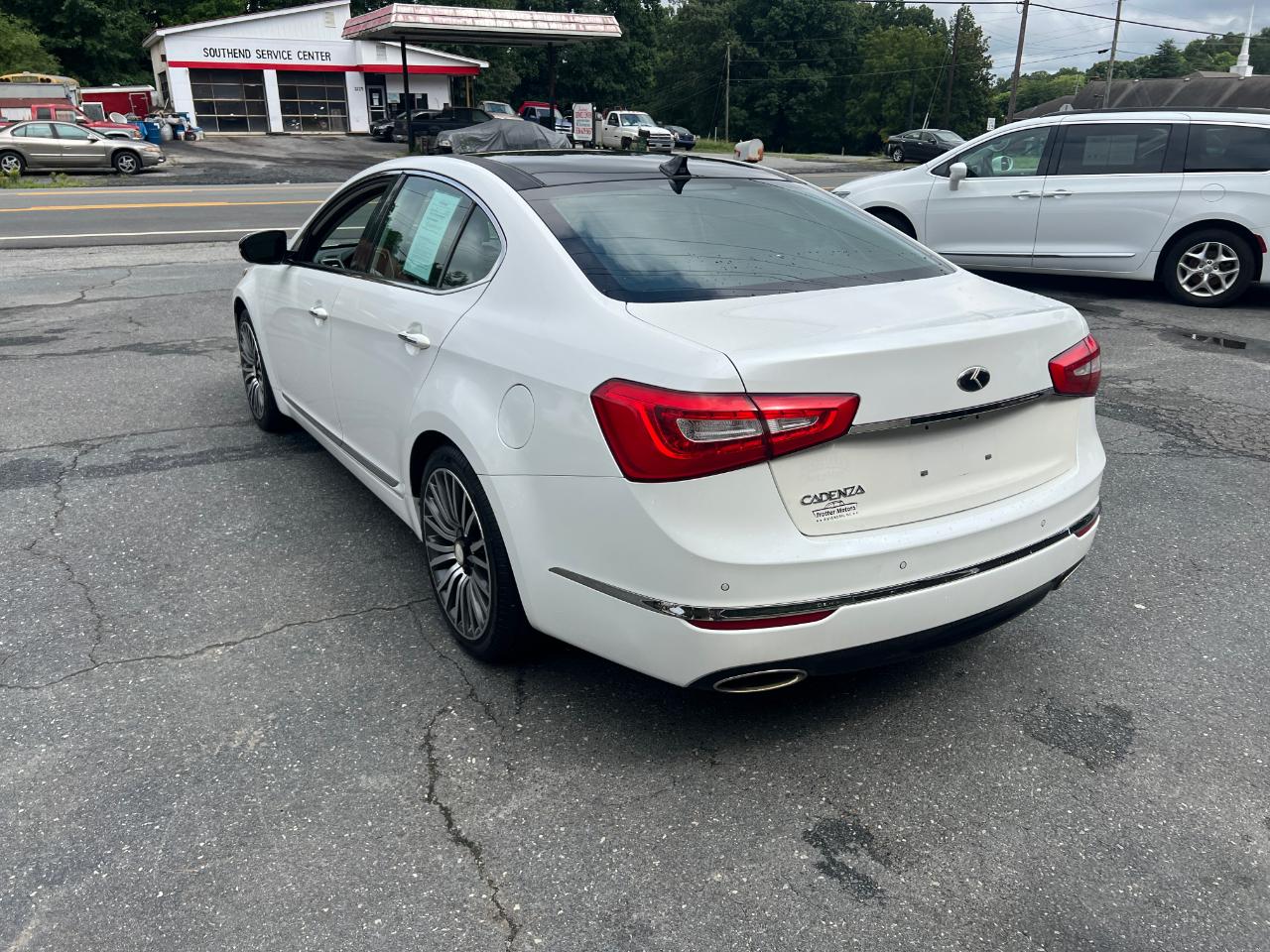 Kia Cadenza Premium 2016