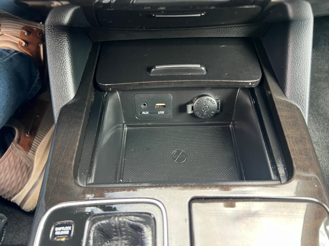 Kia Cadenza Premium 2016