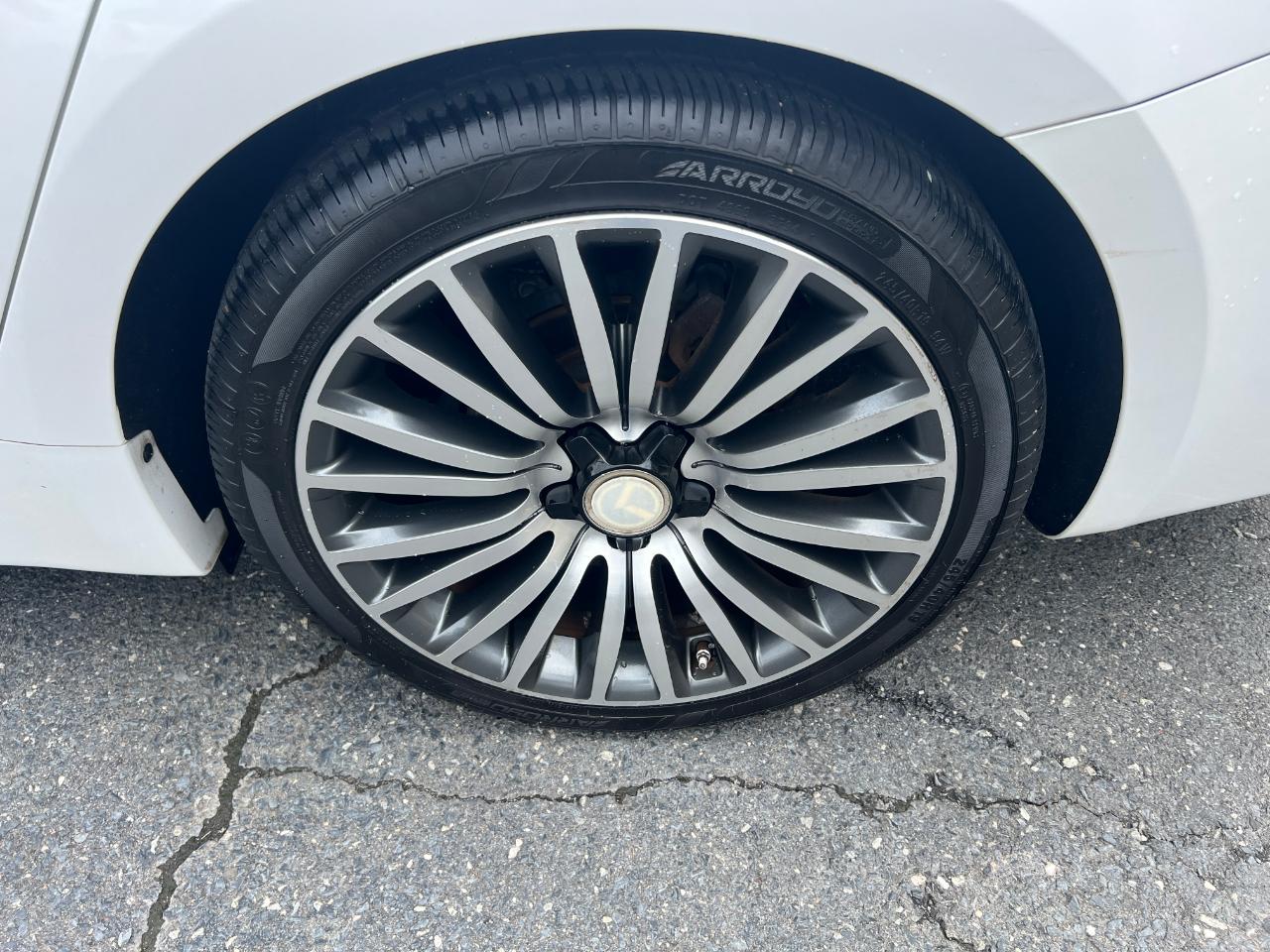 Kia Cadenza Premium 2016