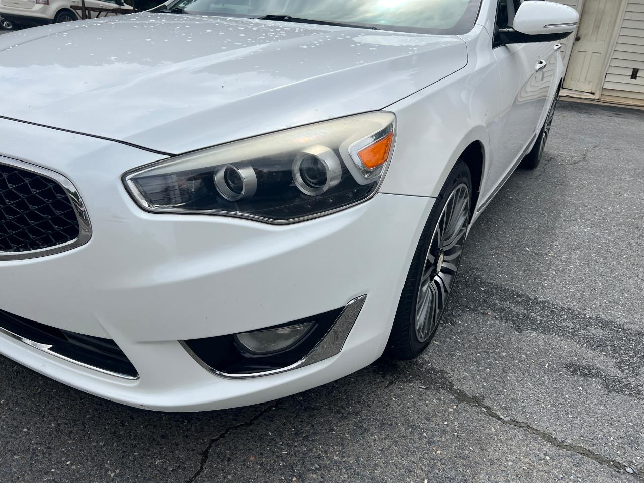 Kia Cadenza Premium 2016