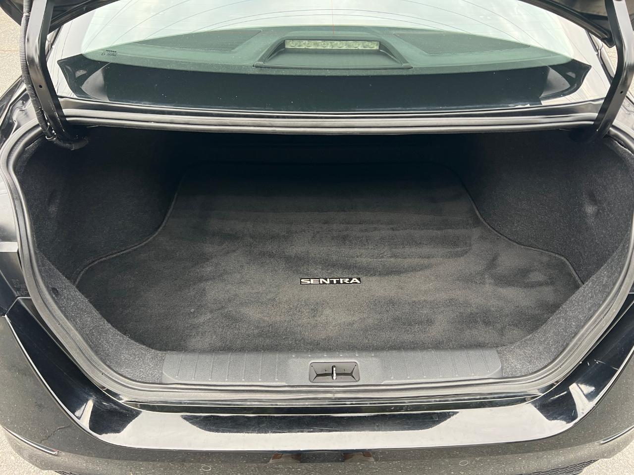 Nissan Sentra SV 2022