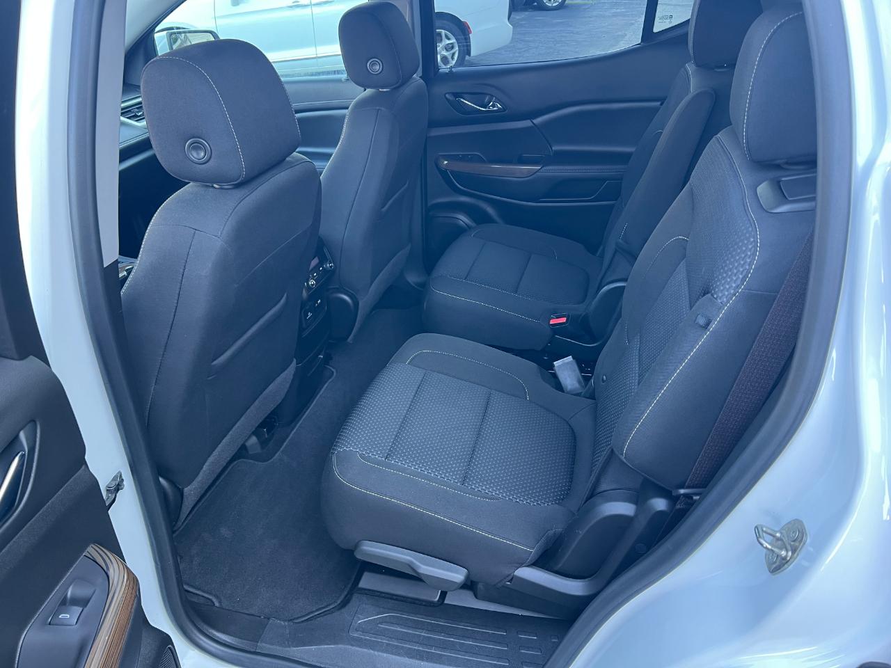 GMC Acadia SLE-1 AWD 2021