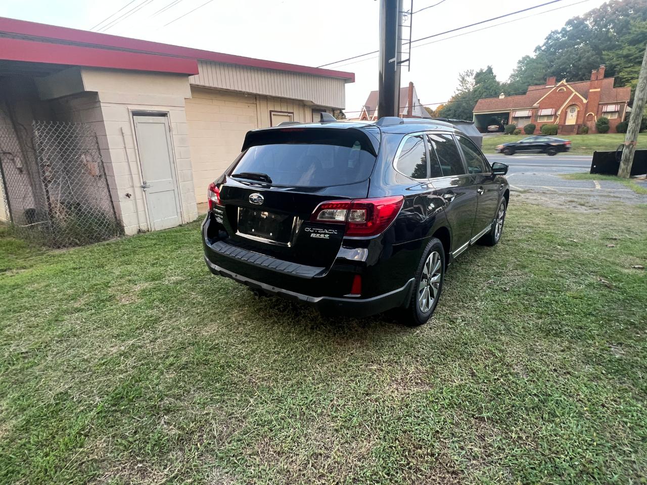 Subaru Outback 2.5i Touring 2017