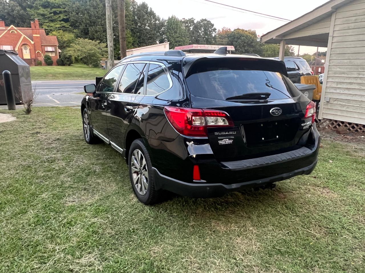 Subaru Outback 2.5i Touring 2017