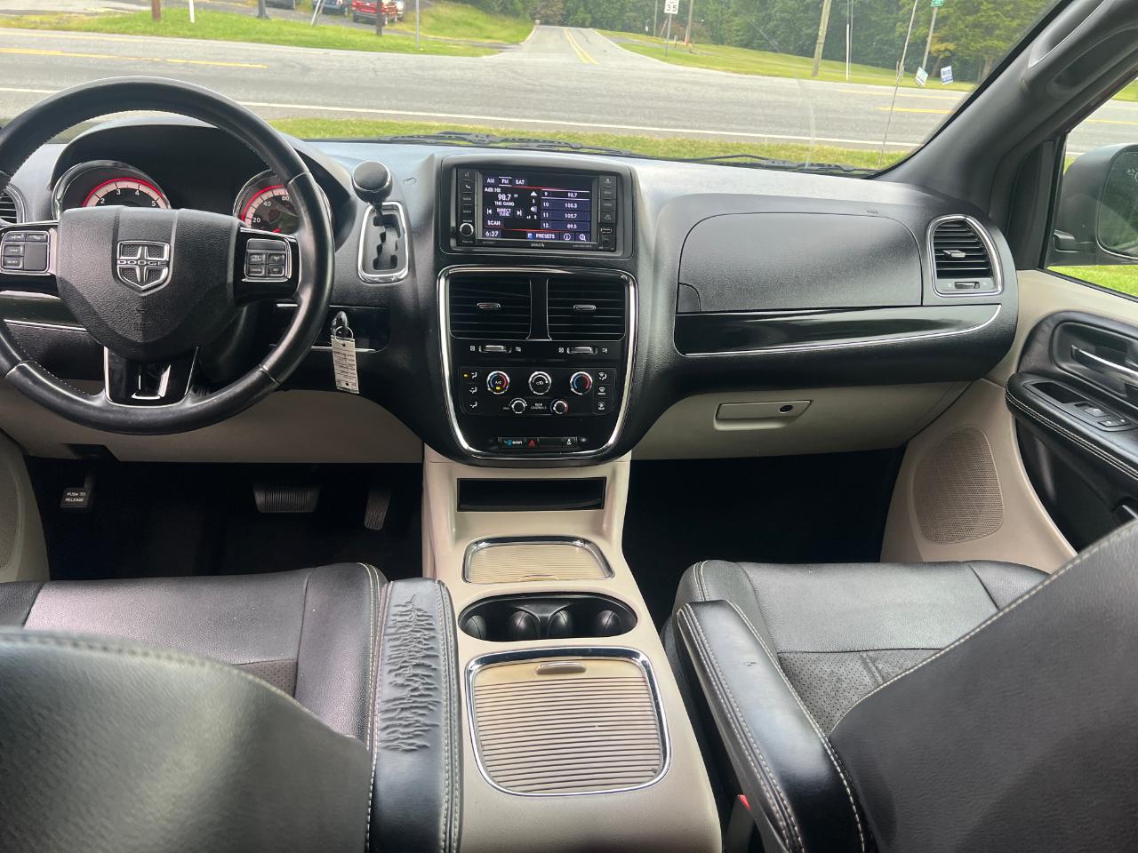 Dodge Grand Caravan SXT 2020