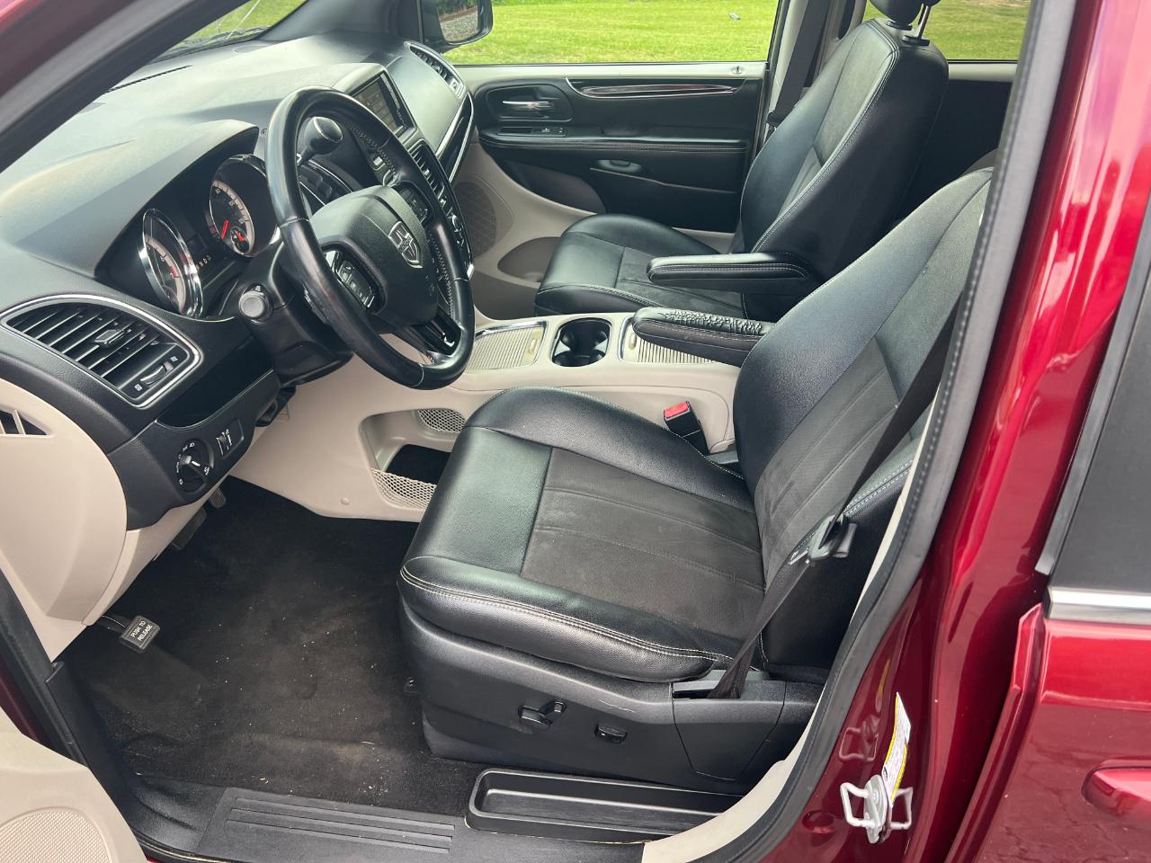 Dodge Grand Caravan SXT 2020