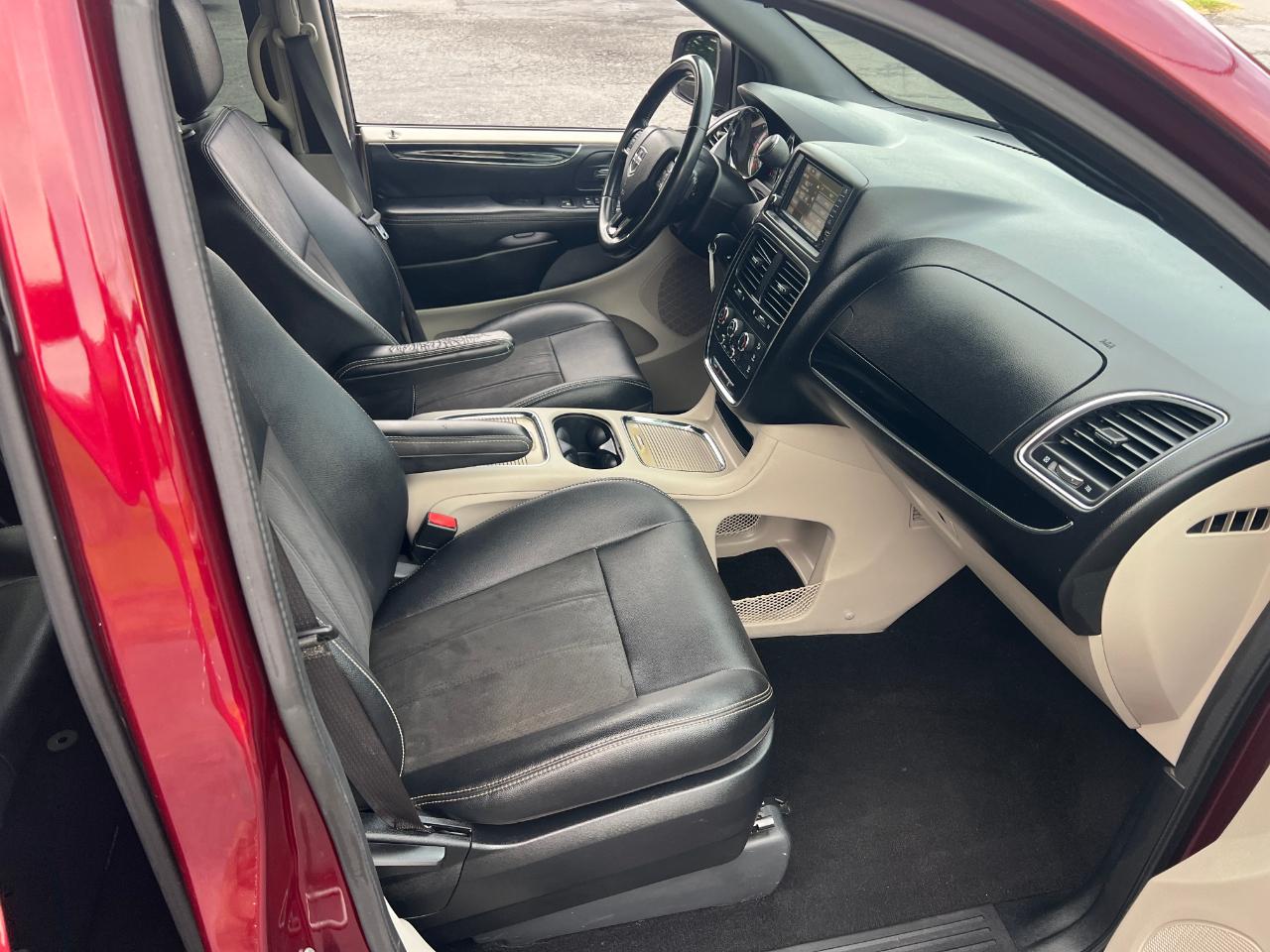Dodge Grand Caravan SXT 2020