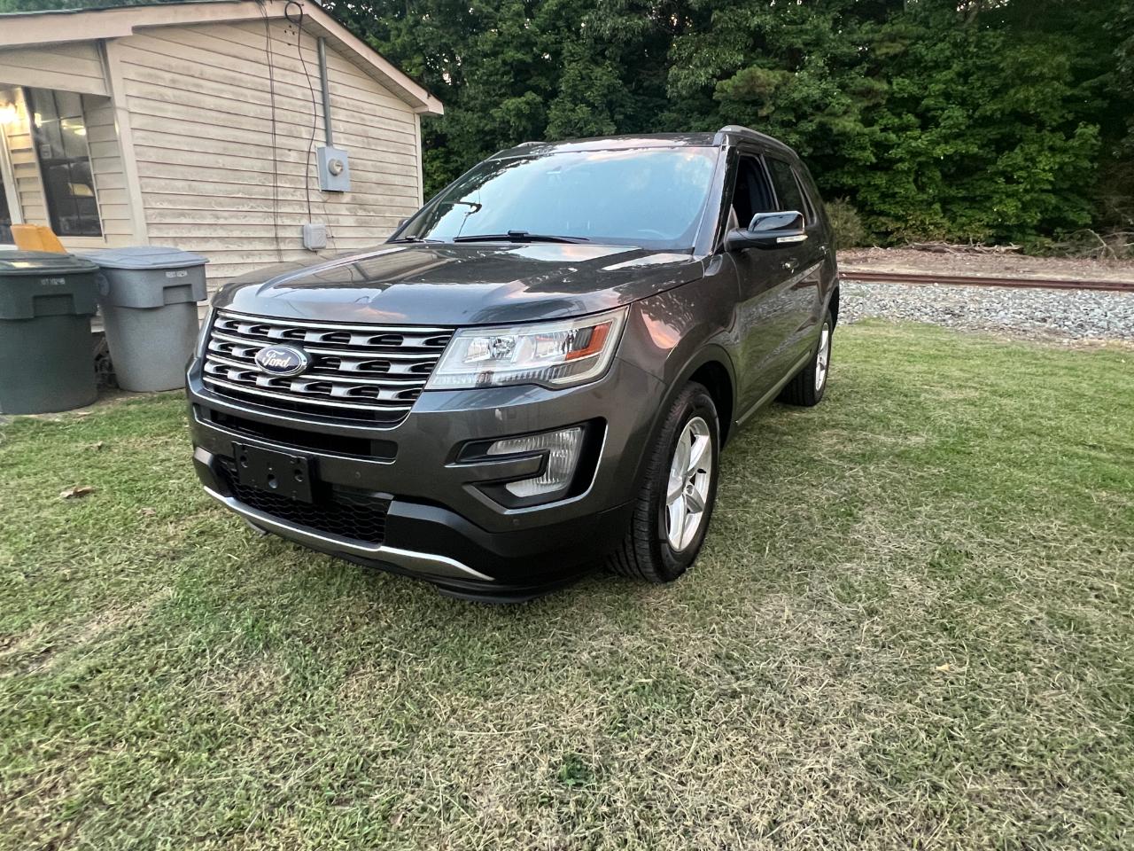 Ford Explorer XLT 4WD 2017