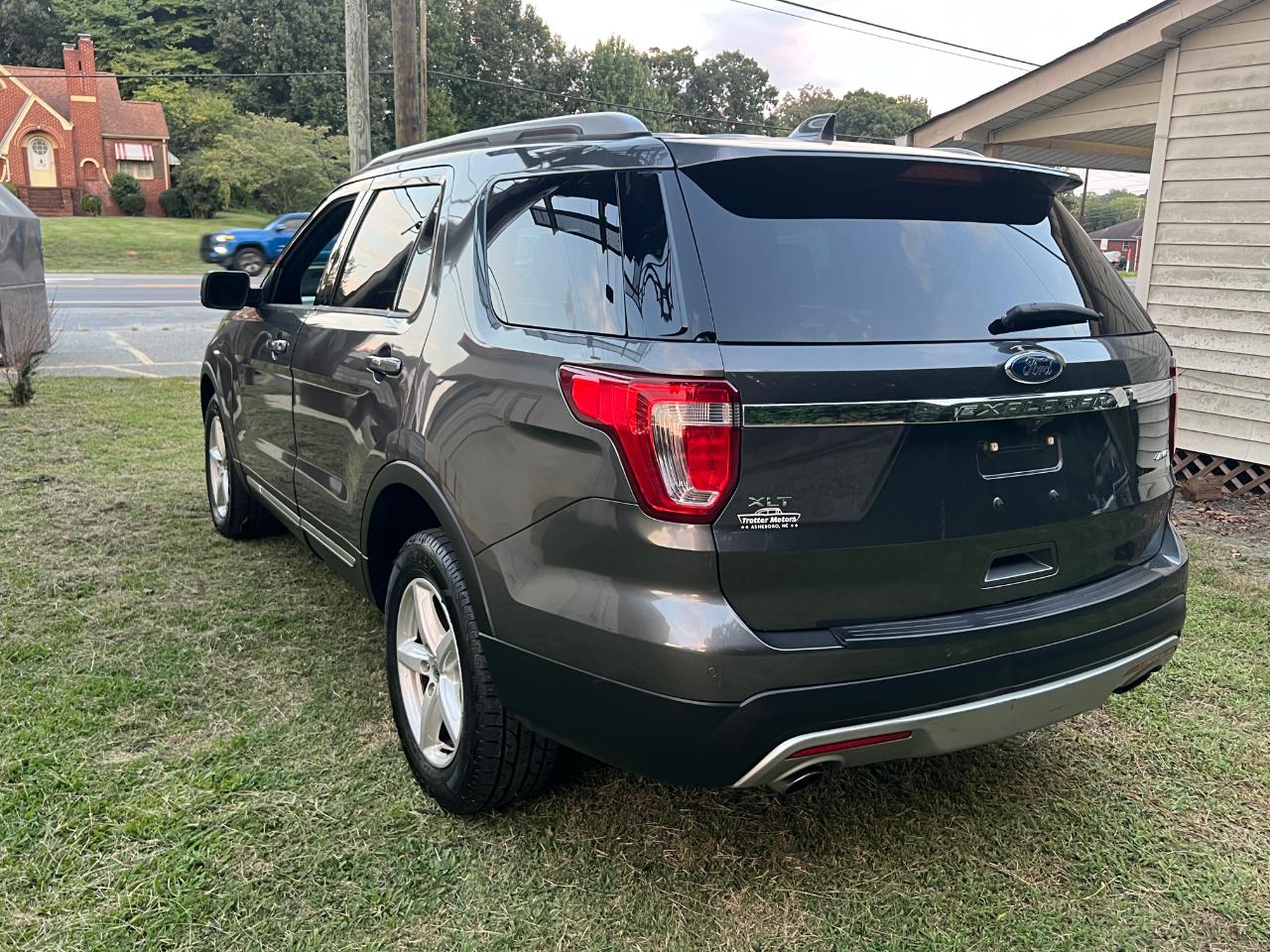 Ford Explorer XLT 4WD 2017