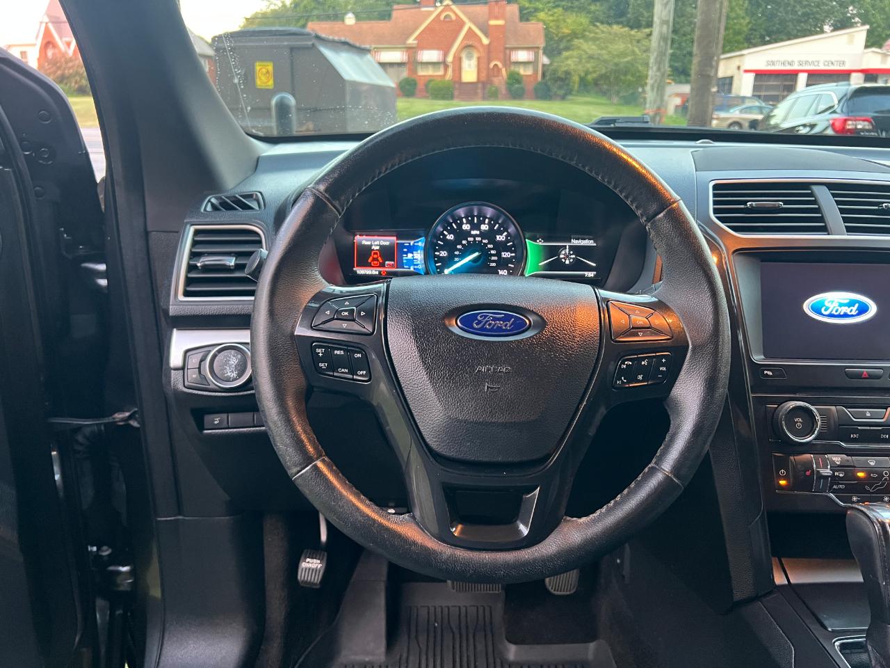 Ford Explorer XLT 4WD 2017