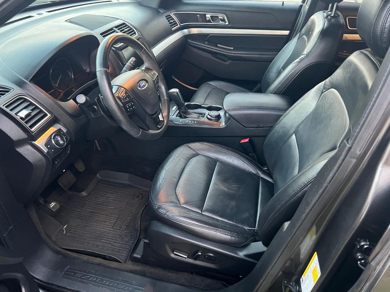 Ford Explorer XLT 4WD 2017