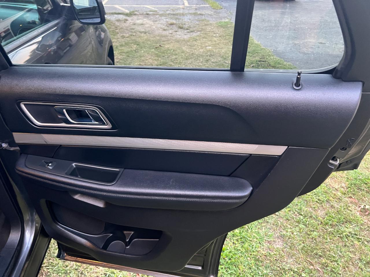Ford Explorer XLT 4WD 2017