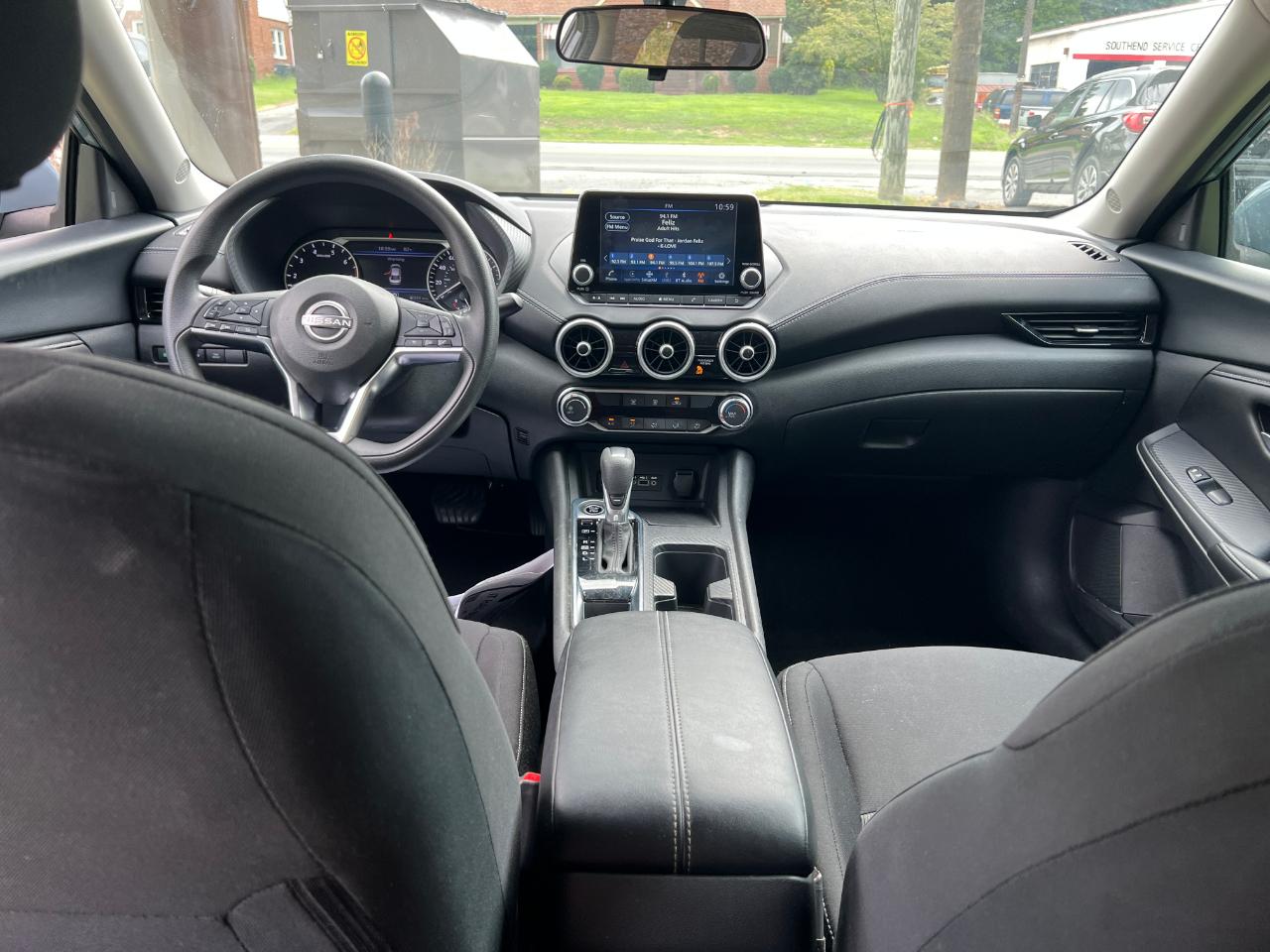 Nissan Sentra SV 2024