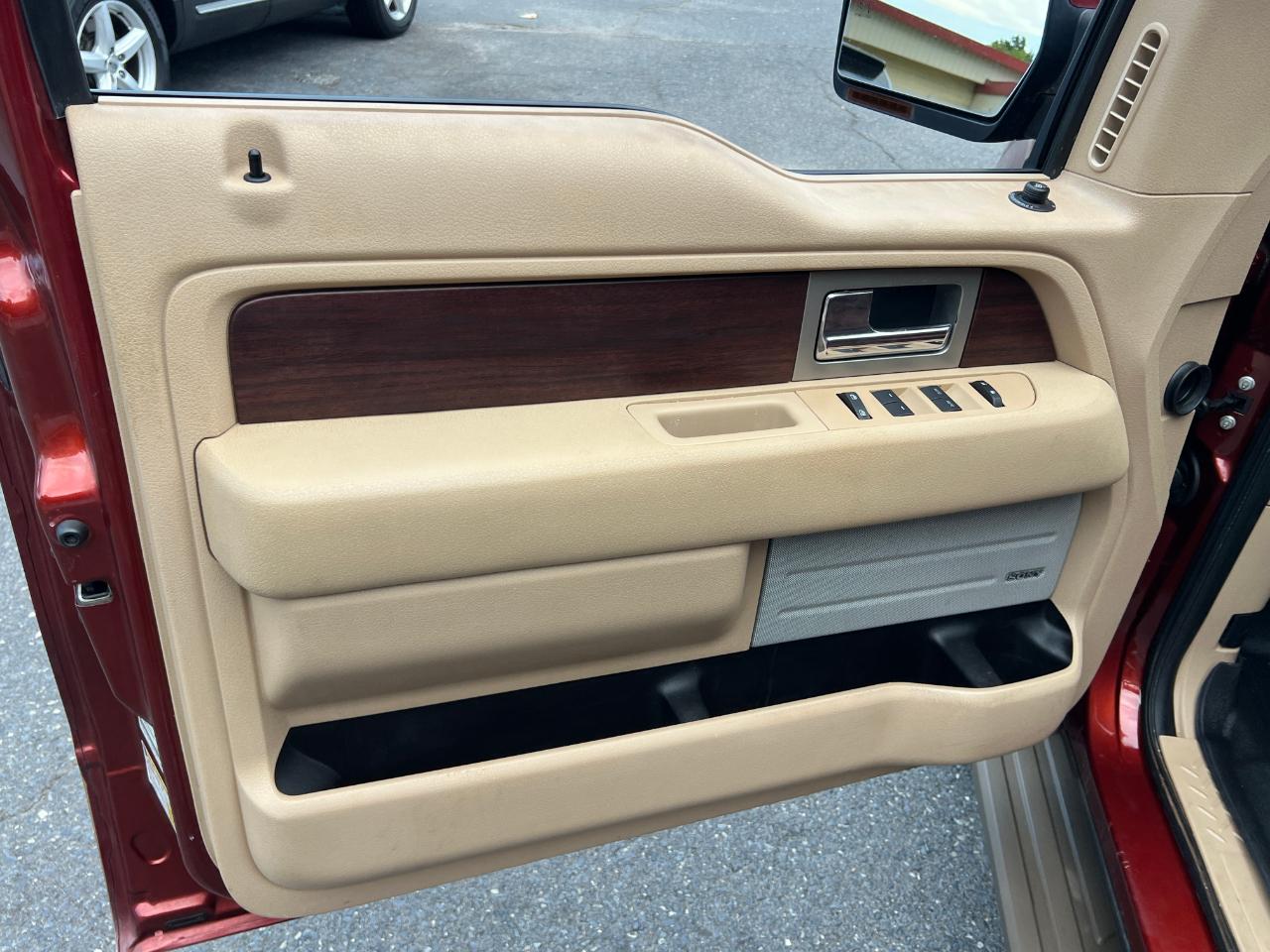 Ford F-150 King-Ranch SuperCrew 5.5-ft. Bed 2WD 2014