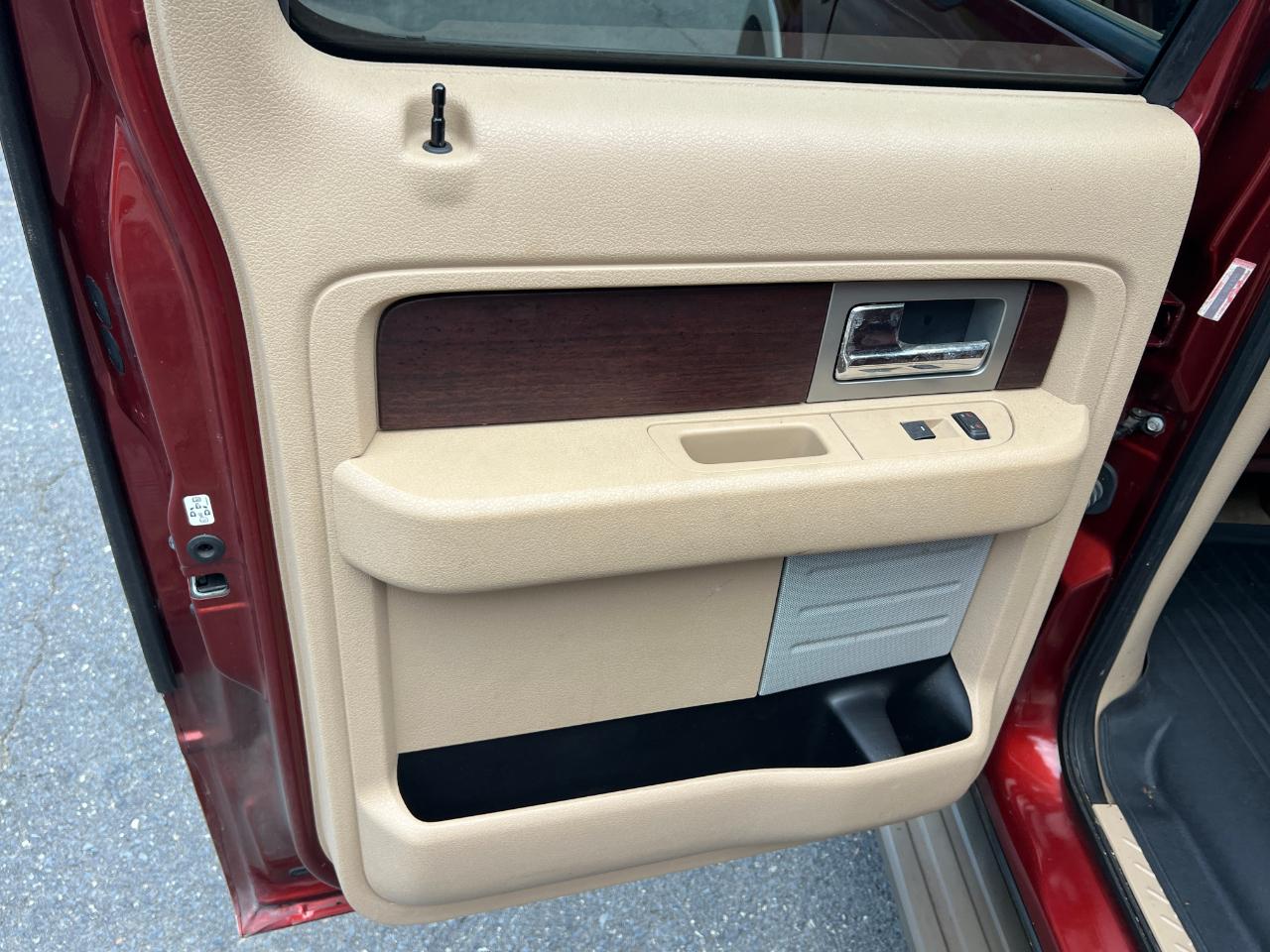 Ford F-150 King-Ranch SuperCrew 5.5-ft. Bed 2WD 2014