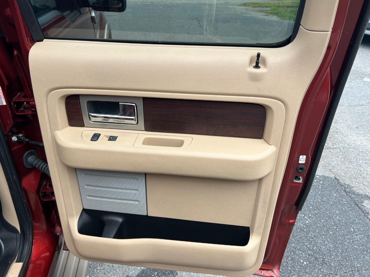 Ford F-150 King-Ranch SuperCrew 5.5-ft. Bed 2WD 2014