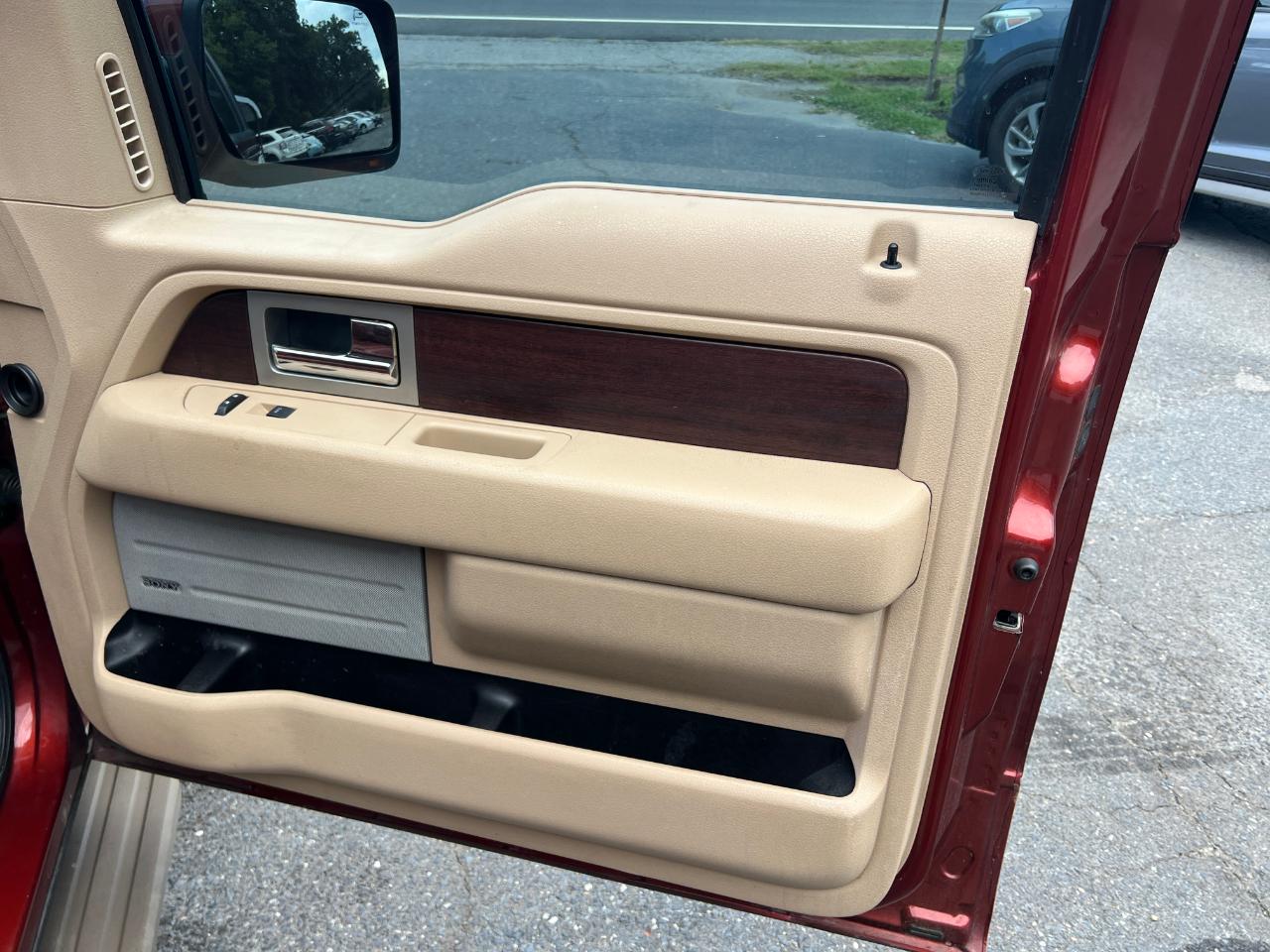 Ford F-150 King-Ranch SuperCrew 5.5-ft. Bed 2WD 2014