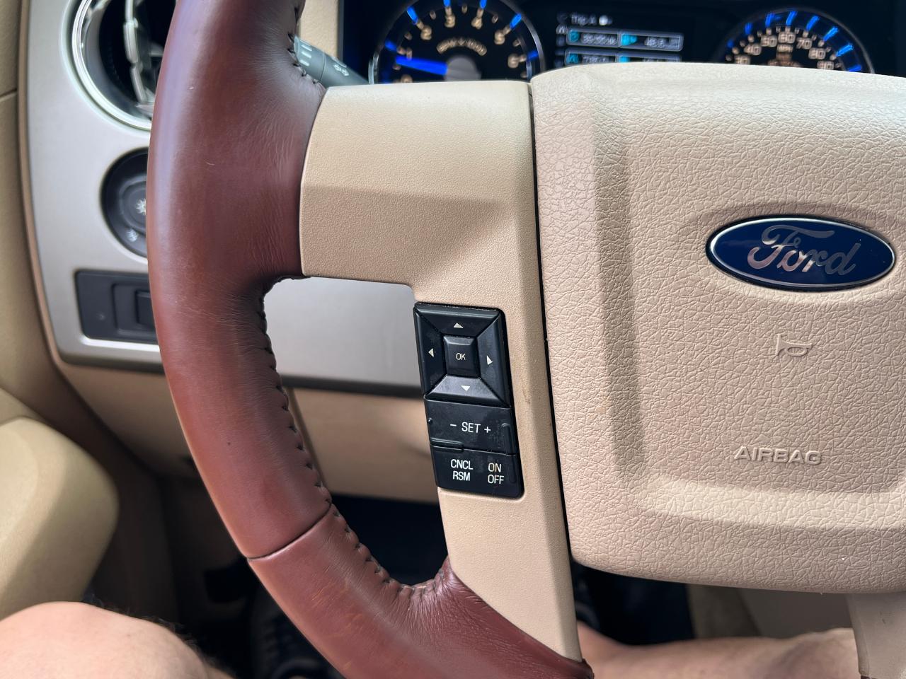 Ford F-150 King-Ranch SuperCrew 5.5-ft. Bed 2WD 2014