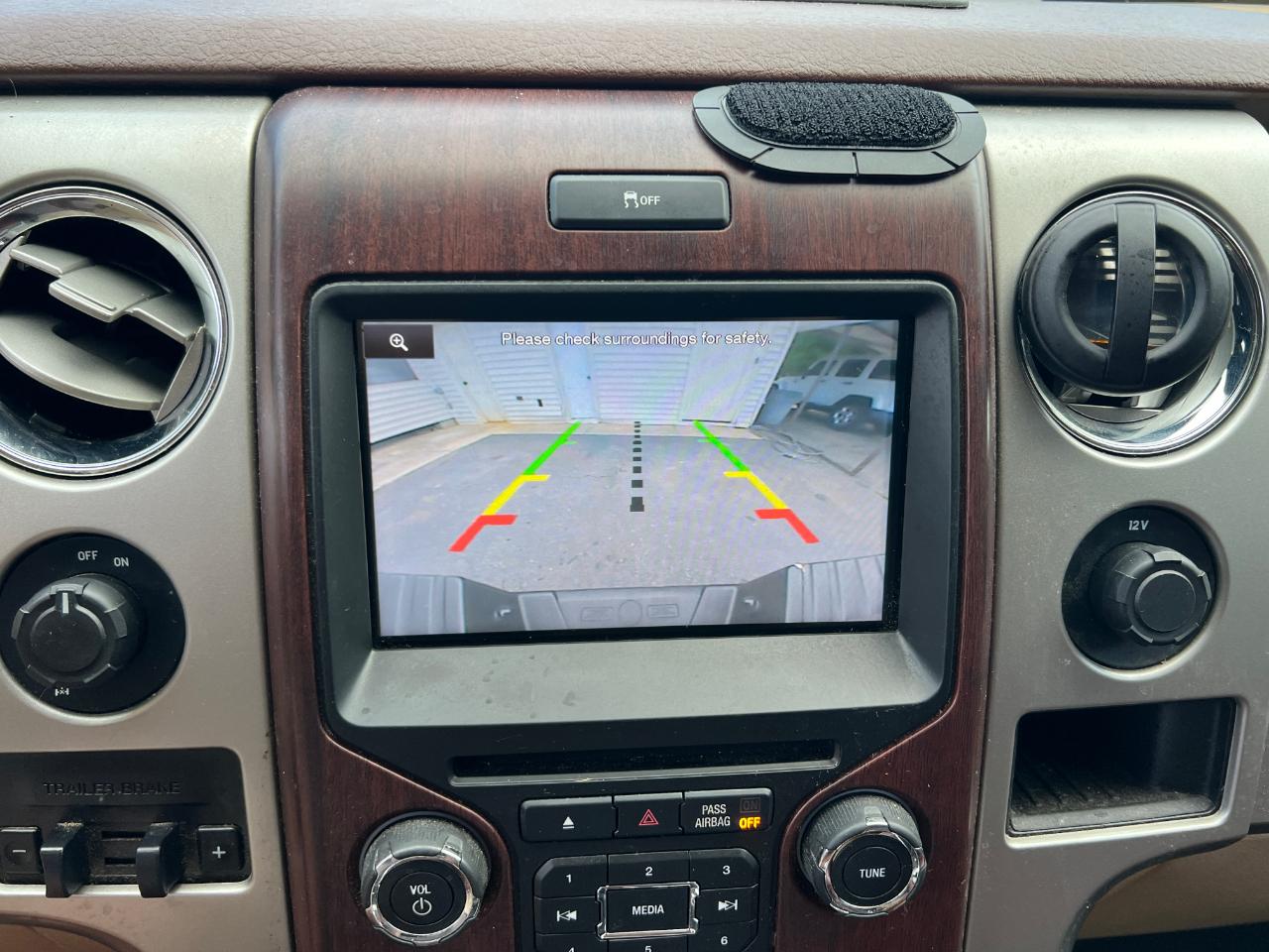 Ford F-150 King-Ranch SuperCrew 5.5-ft. Bed 2WD 2014
