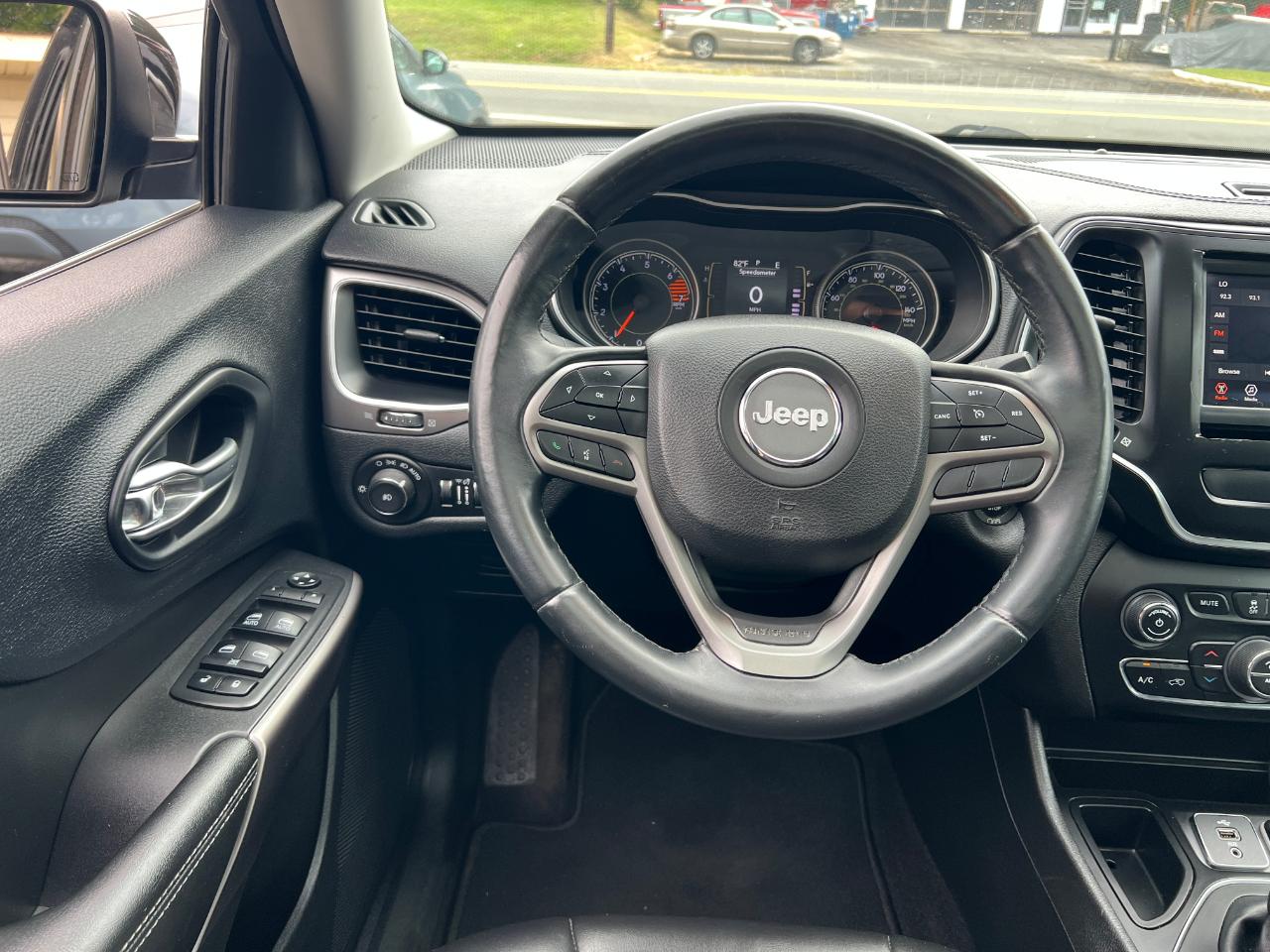 Jeep Cherokee Latitude Plus FWD 2019