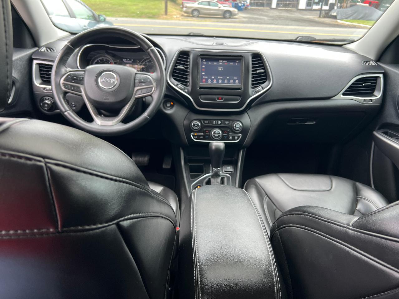 Jeep Cherokee Latitude Plus FWD 2019