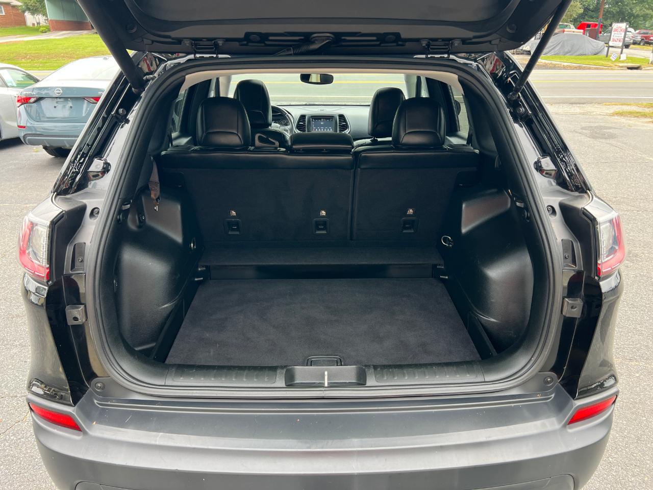 Jeep Cherokee Latitude Plus FWD 2019