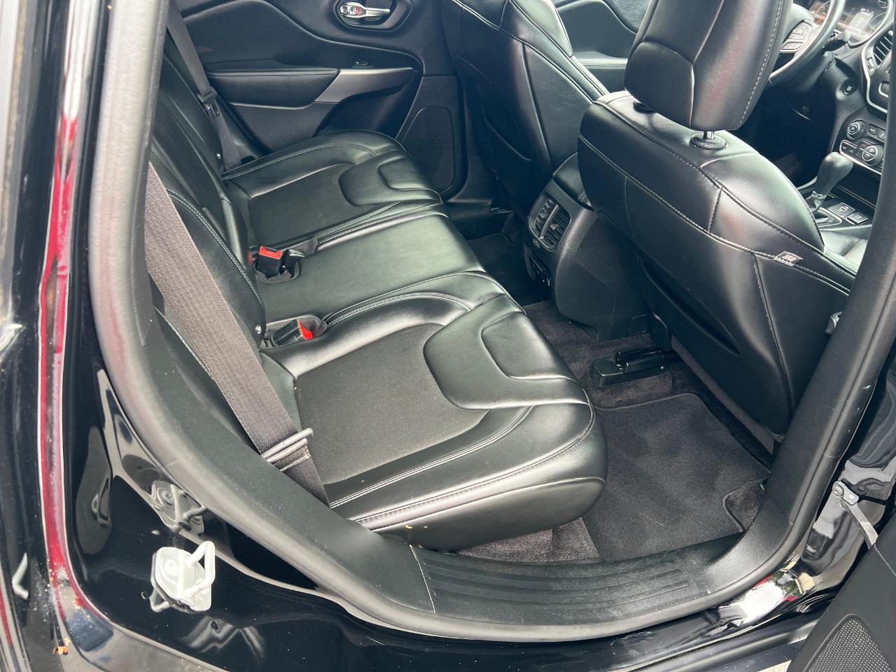 Jeep Cherokee Latitude Plus FWD 2019