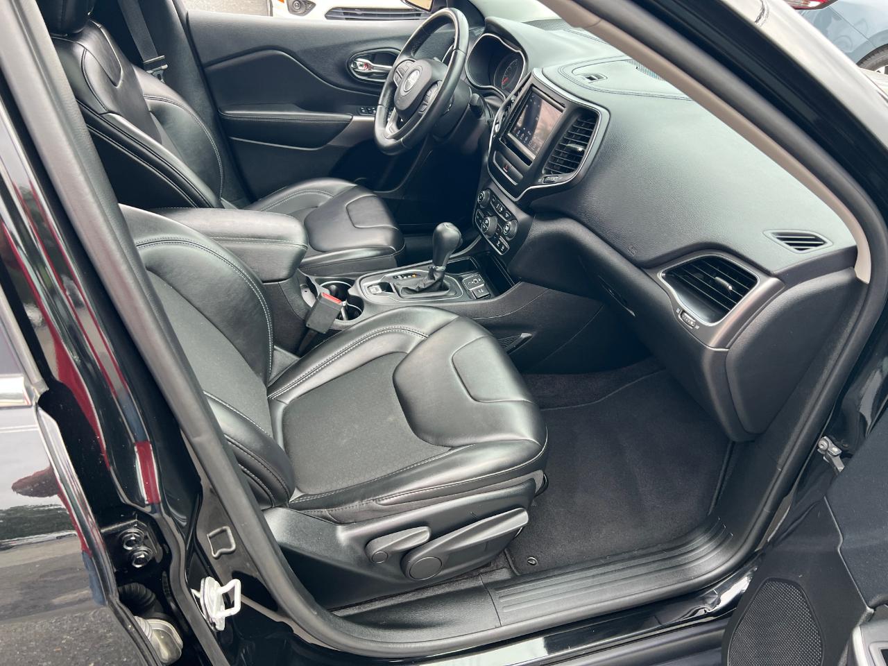 Jeep Cherokee Latitude Plus FWD 2019