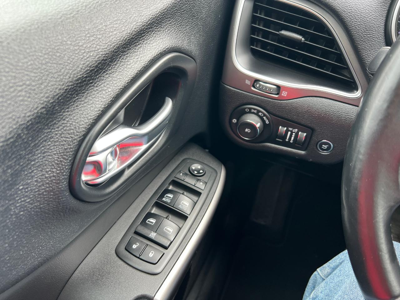 Jeep Cherokee Latitude Plus FWD 2019