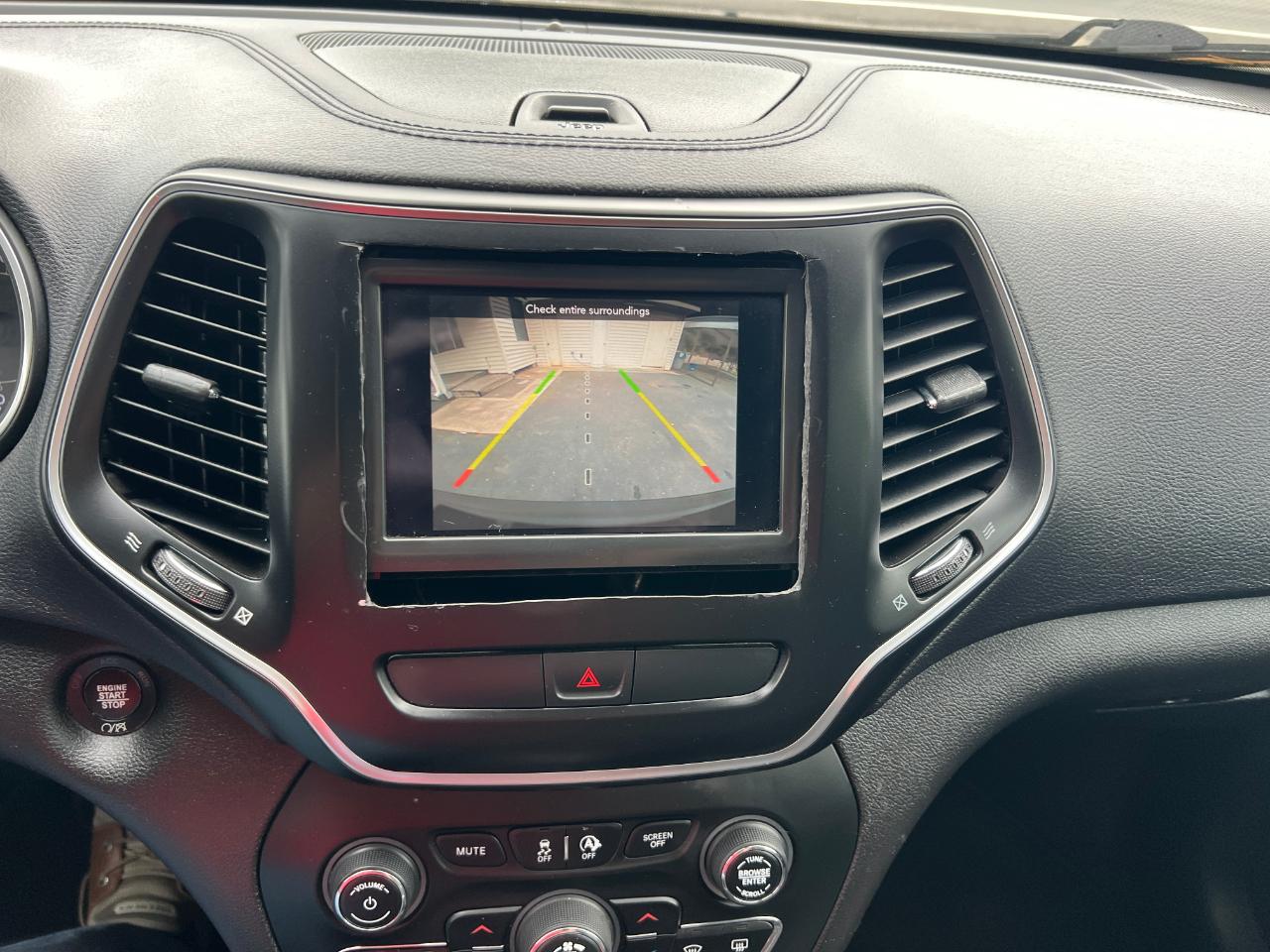 Jeep Cherokee Latitude Plus FWD 2019