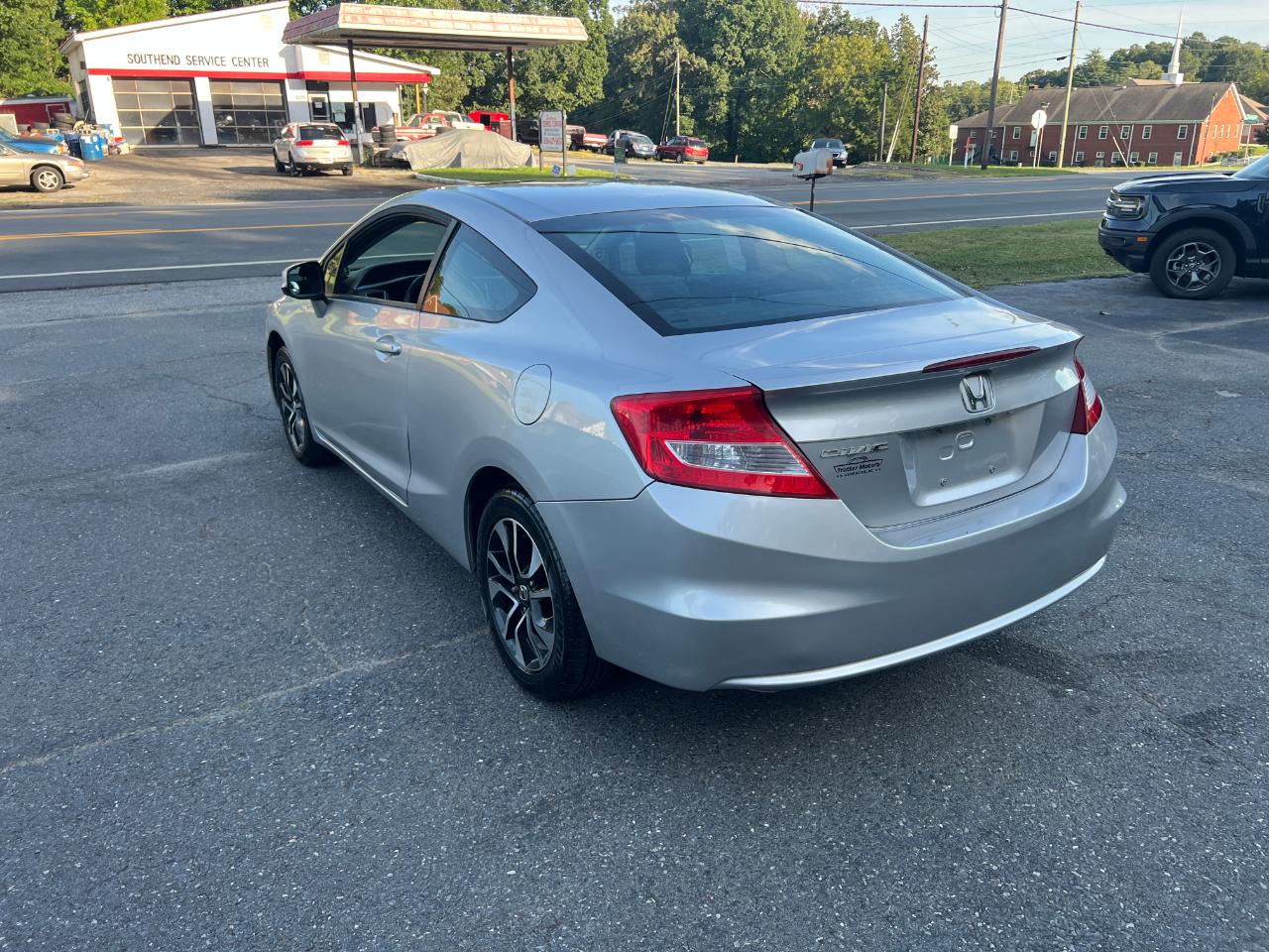 Honda Civic EX Coupe 5-Speed AT 2013