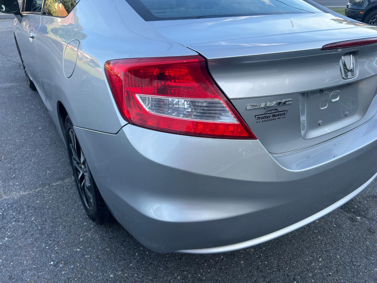 Honda Civic EX Coupe 5-Speed AT 2013