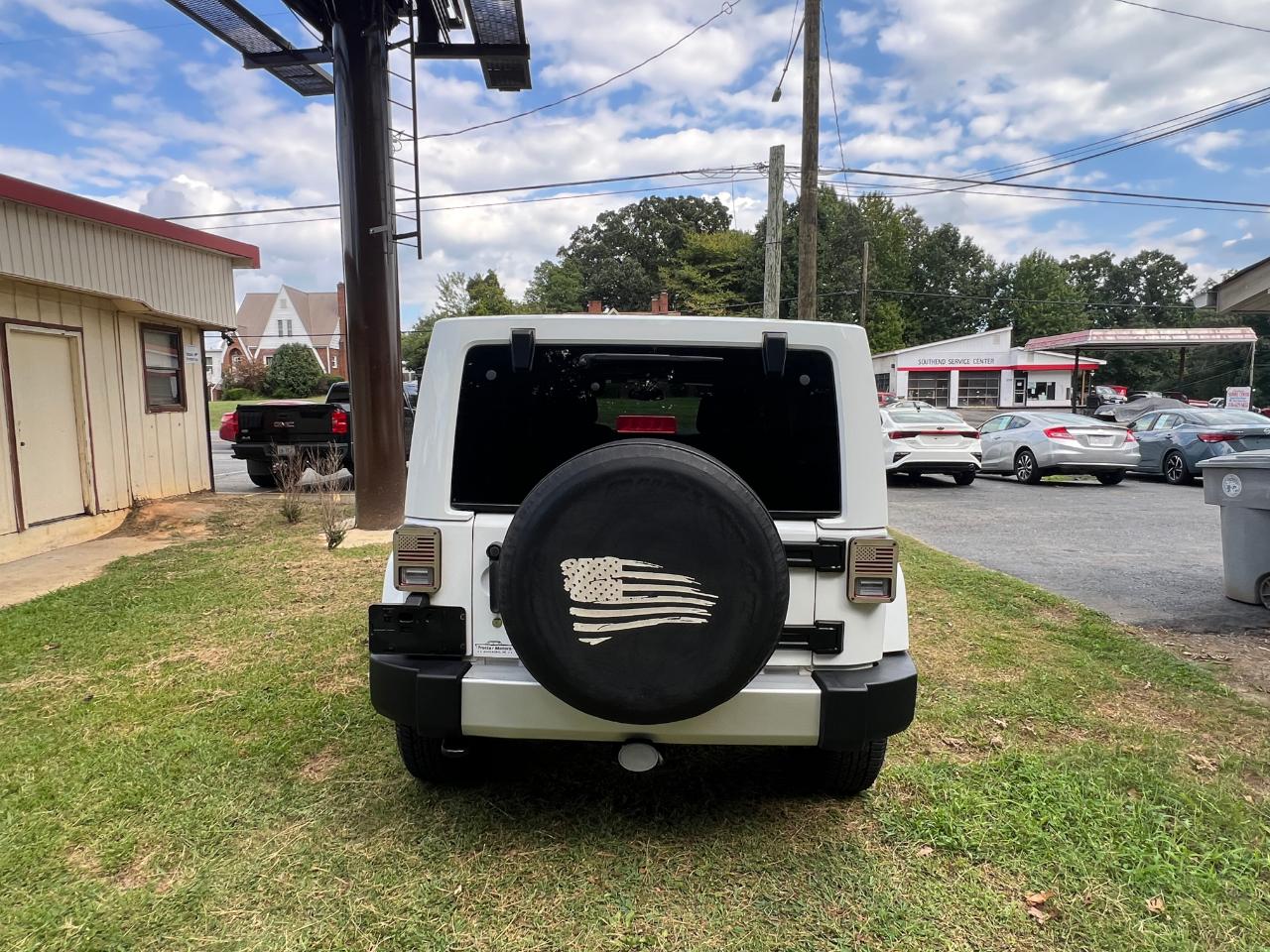 Jeep Wrangler Unlimited Sahara 4WD 2014