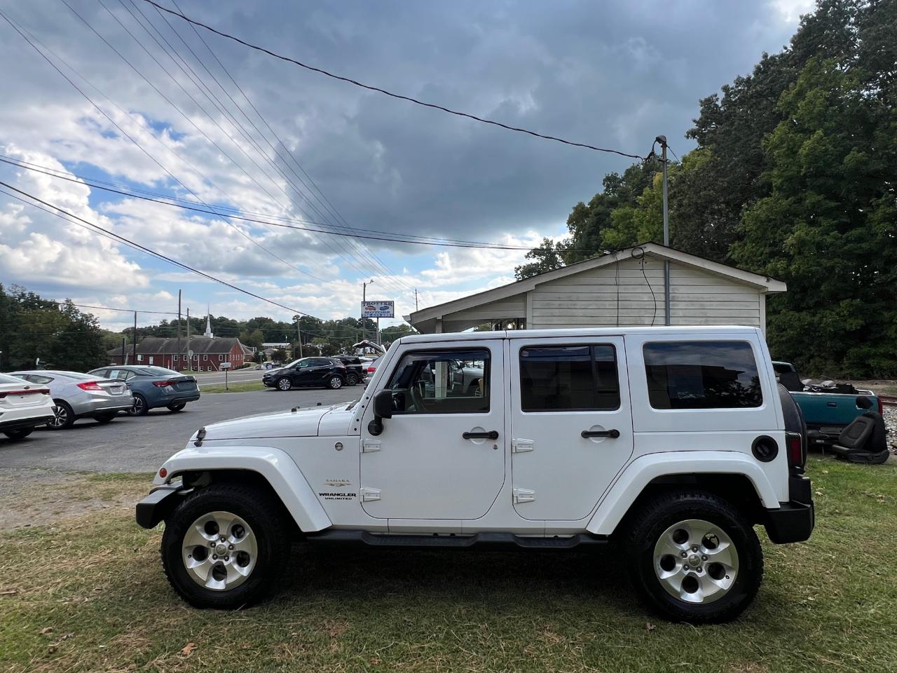 Jeep Wrangler Unlimited Sahara 4WD 2014