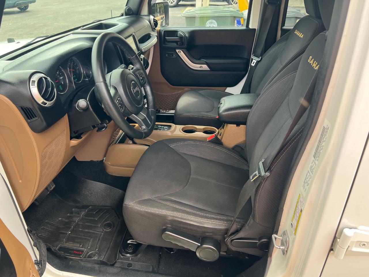 Jeep Wrangler Unlimited Sahara 4WD 2014