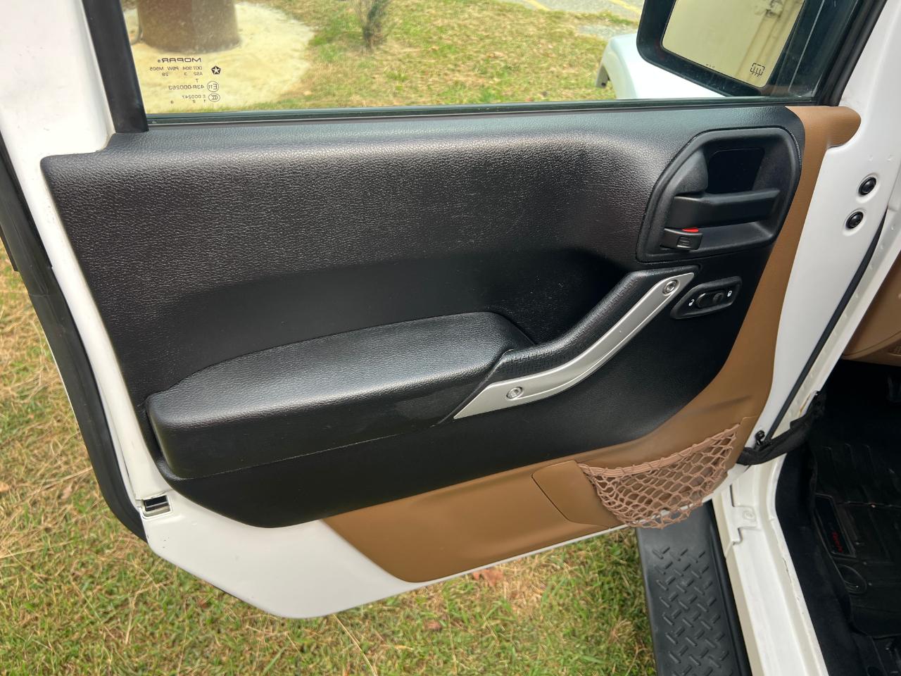 Jeep Wrangler Unlimited Sahara 4WD 2014