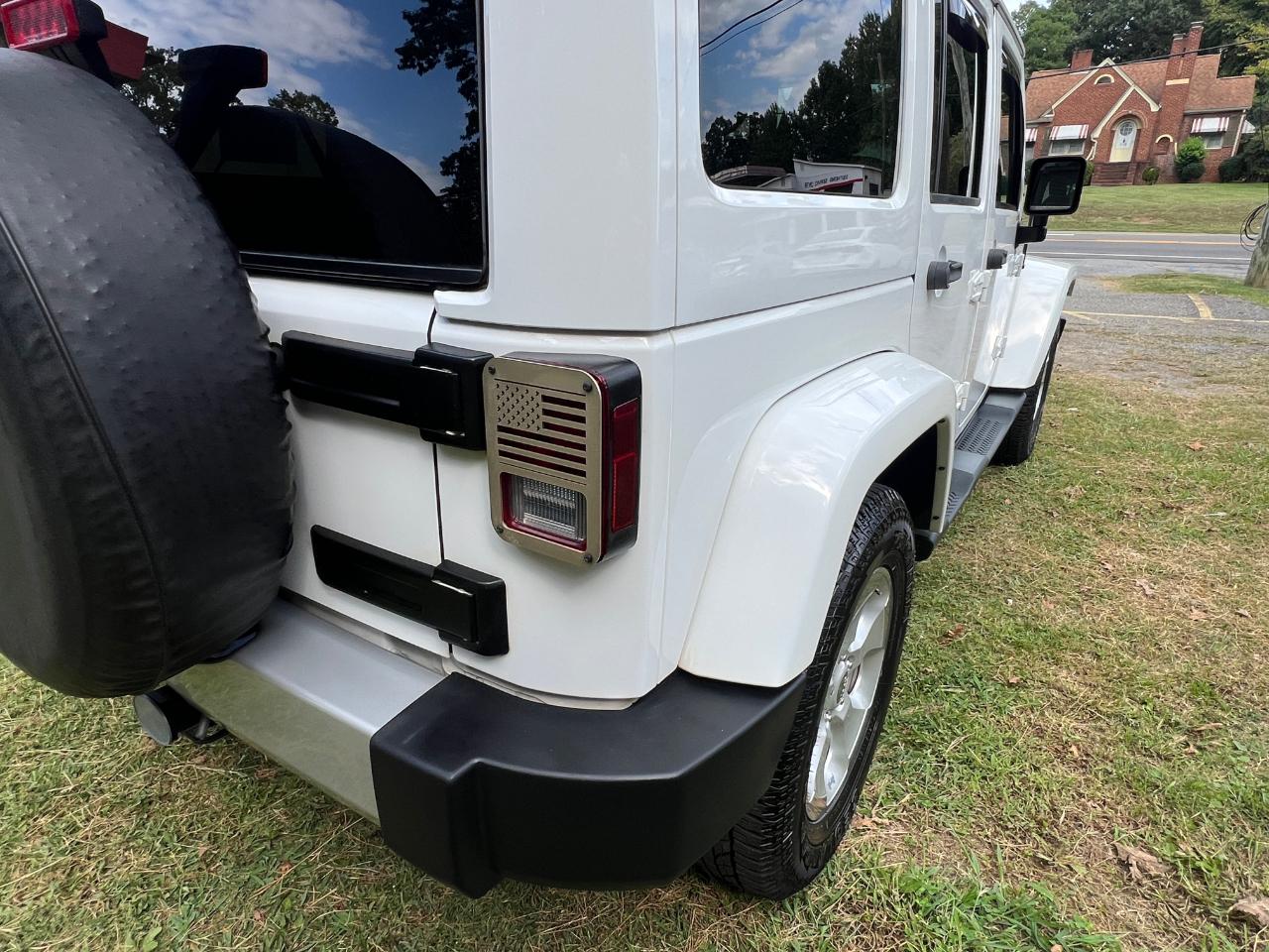 Jeep Wrangler Unlimited Sahara 4WD 2014