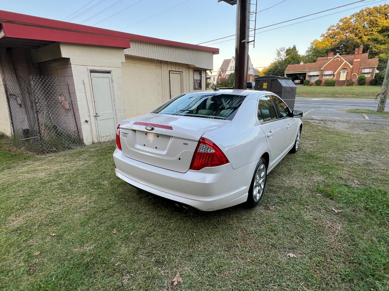 Ford Fusion SE 2010