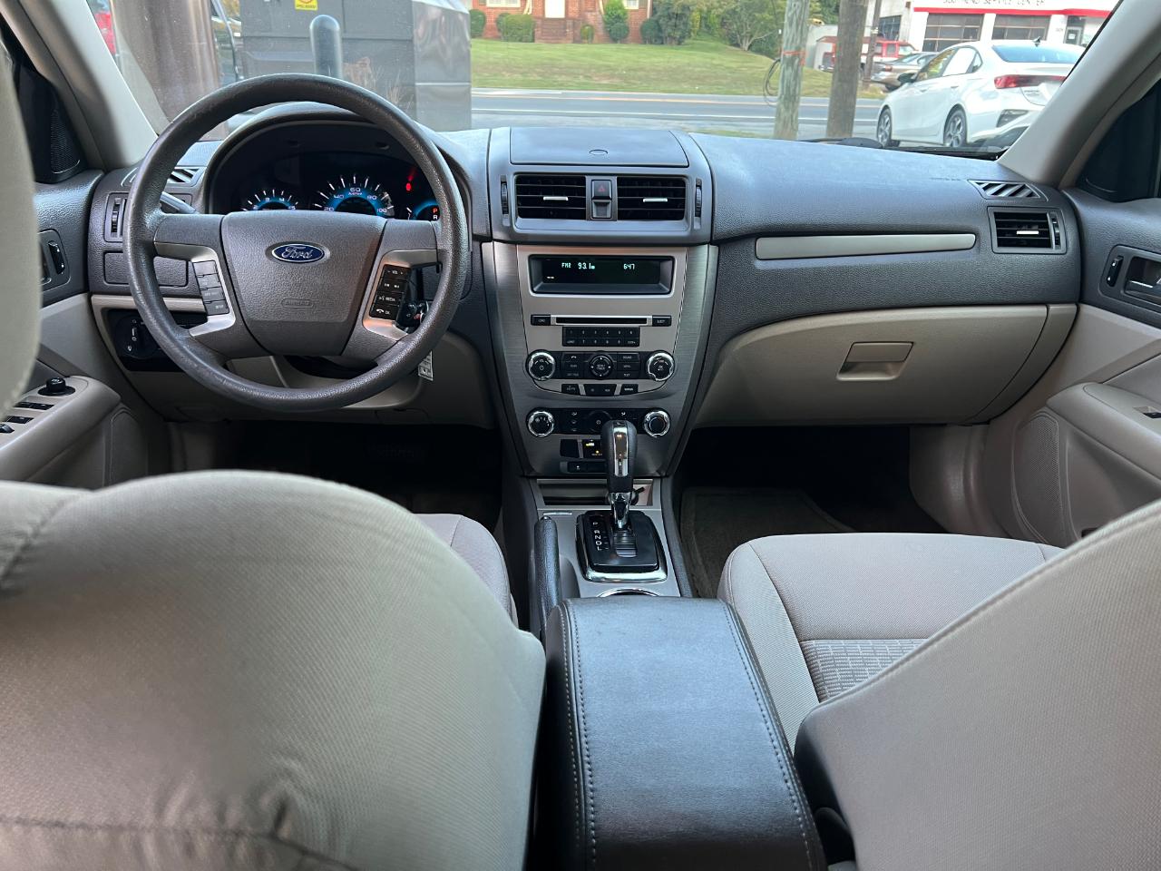 Ford Fusion SE 2010
