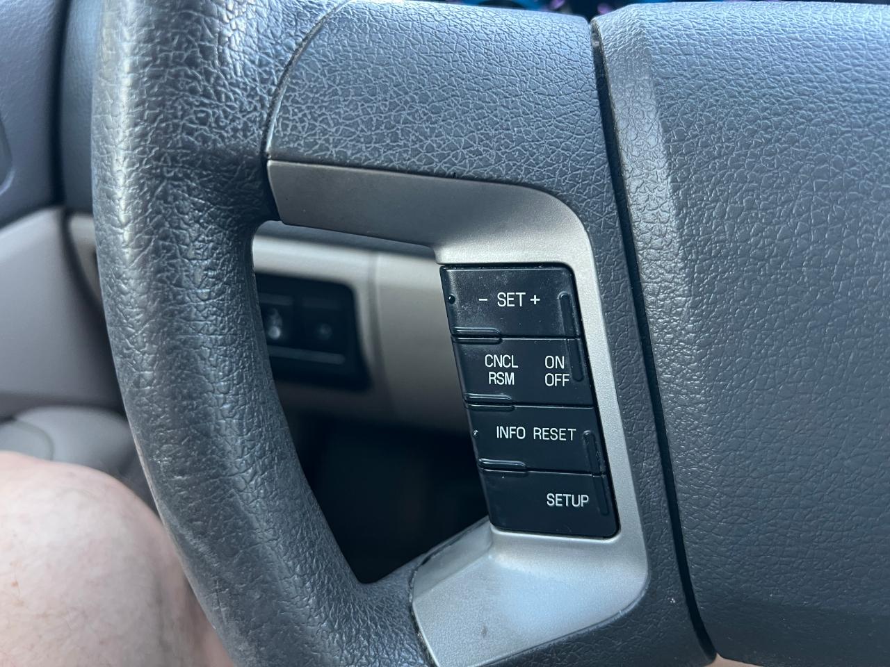 Ford Fusion SE 2010