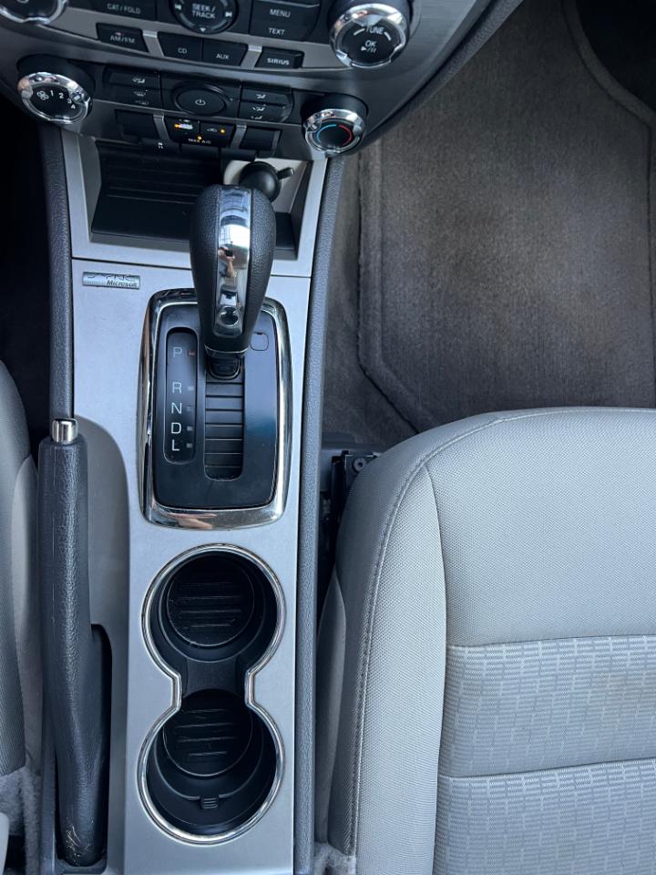 Ford Fusion SE 2010