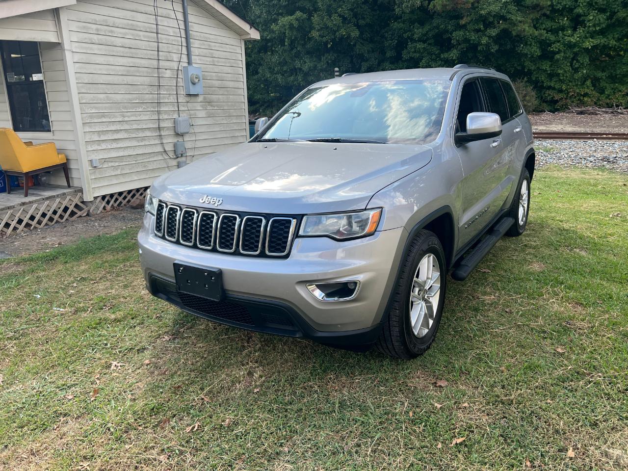 Jeep Grand Cherokee Laredo 4WD 2017
