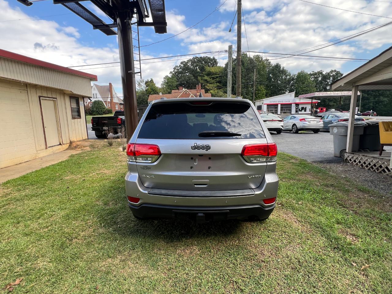 Jeep Grand Cherokee Laredo 4WD 2017
