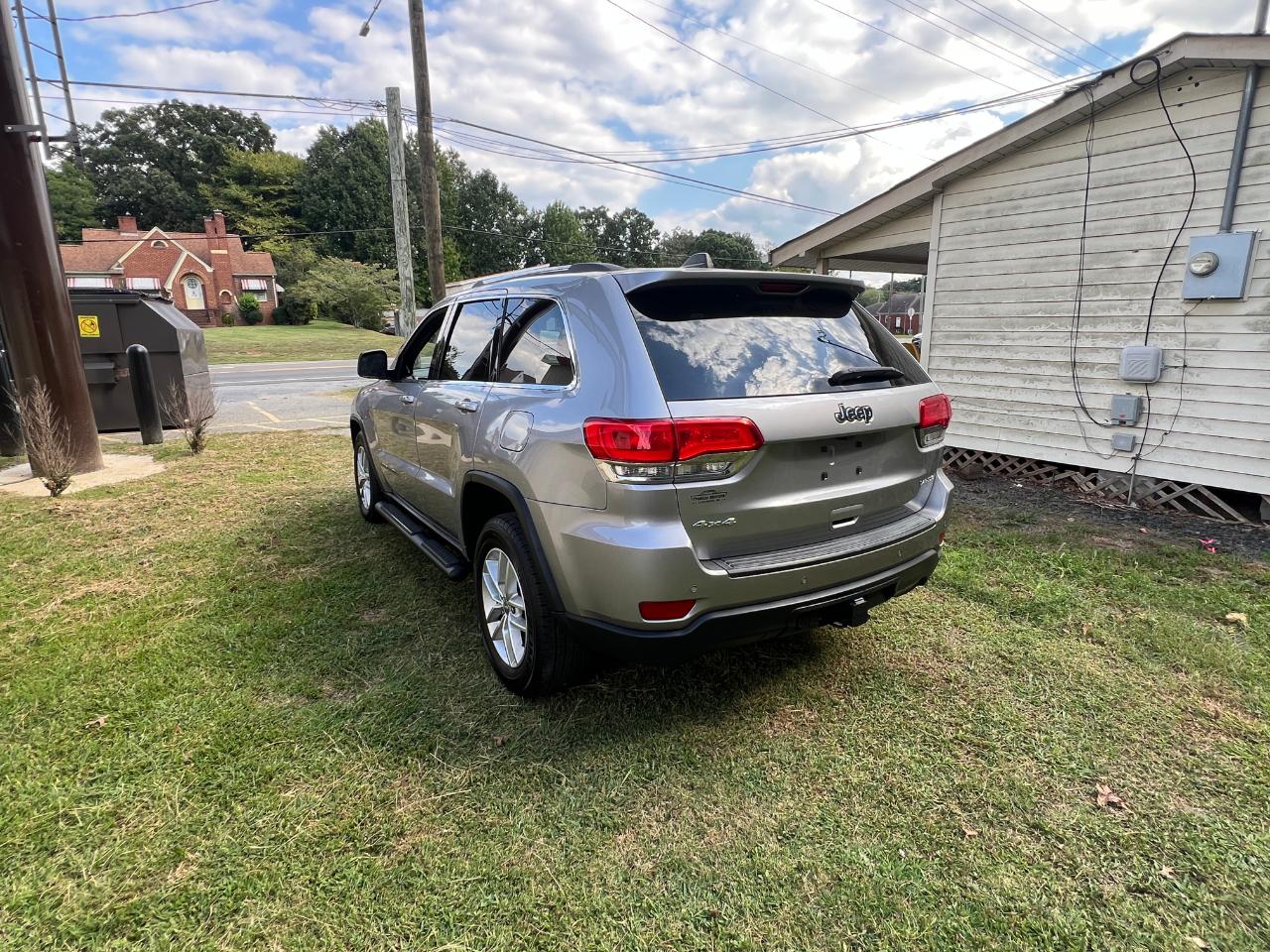 Jeep Grand Cherokee Laredo 4WD 2017