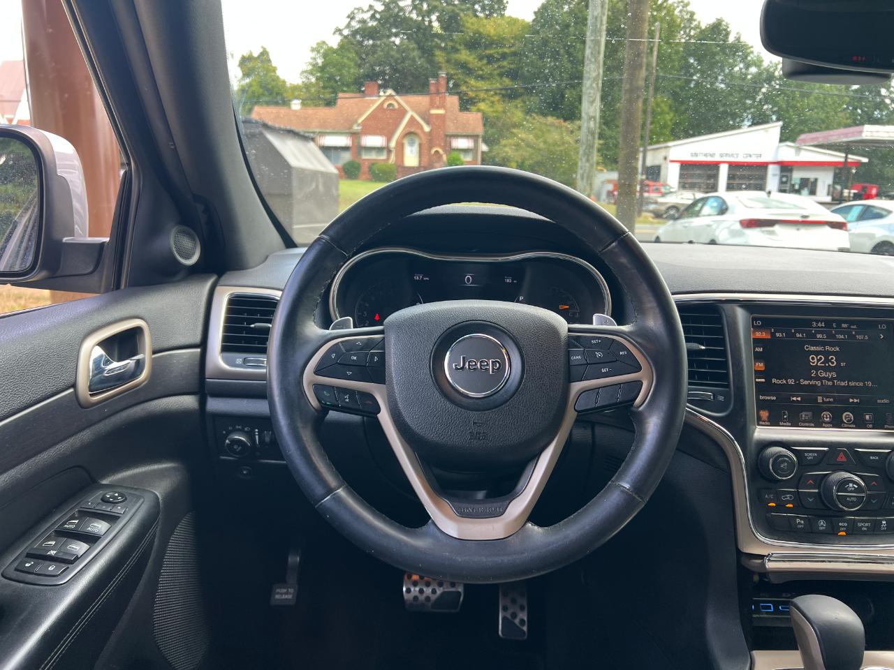 Jeep Grand Cherokee Laredo 4WD 2017