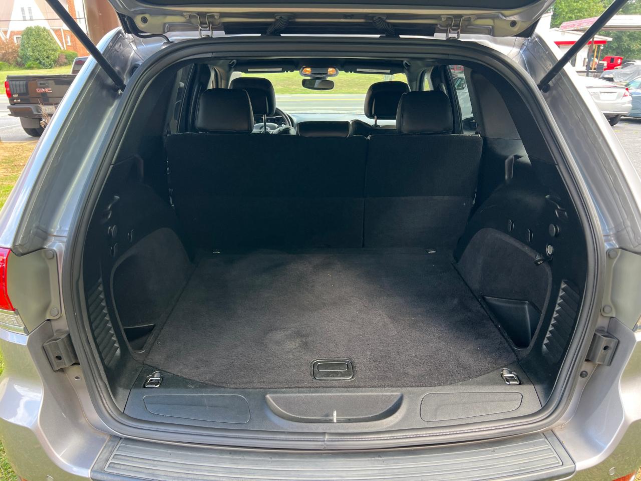 Jeep Grand Cherokee Laredo 4WD 2017