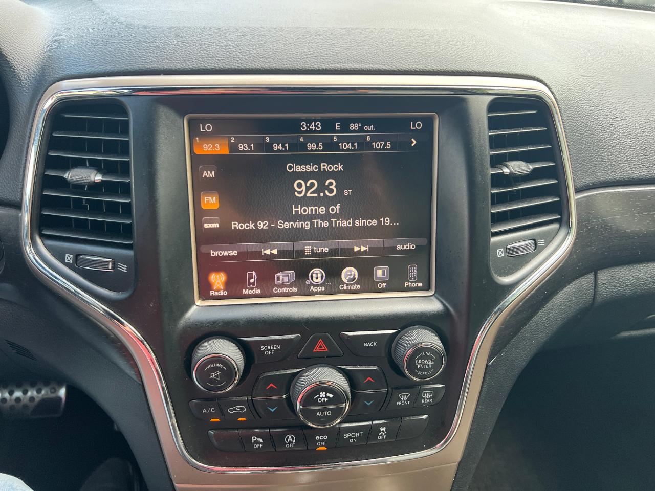 Jeep Grand Cherokee Laredo 4WD 2017