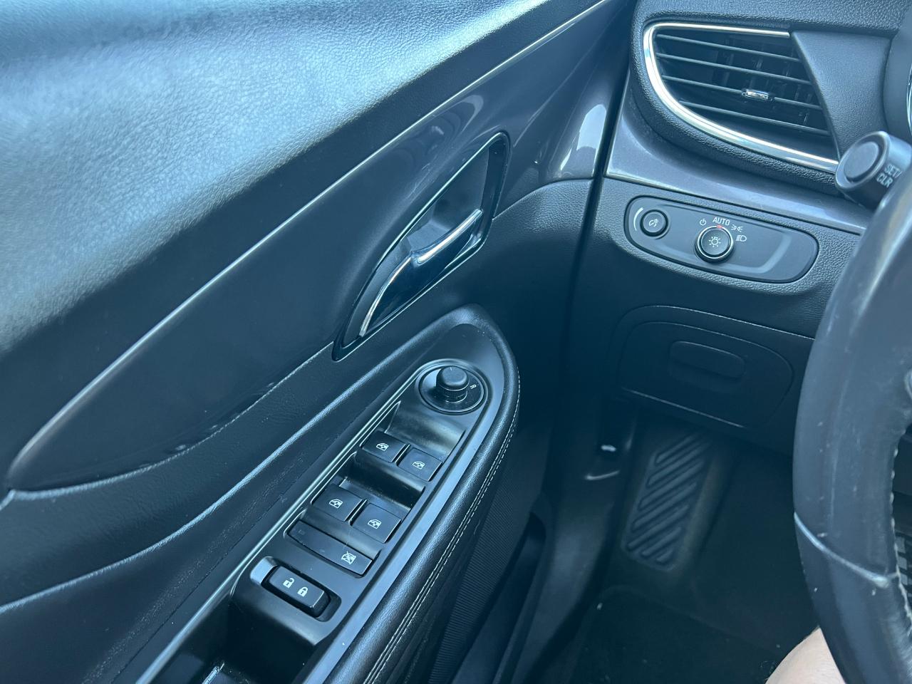 Buick Encore Preferred FWD 2020